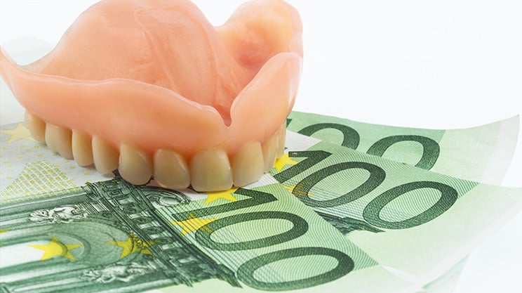 Lohnt-sich-eine-Zahnzusatzversicherung