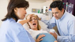Schmerzen bei der Geburt und wie sie erträglicher werden
