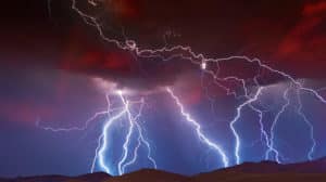 Blitzschläge - ein lebensgefährliches Naturphänomen