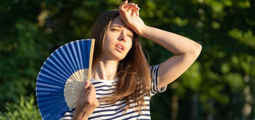 Wie unterscheiden sich Hitzschlag und Sonnenstich?