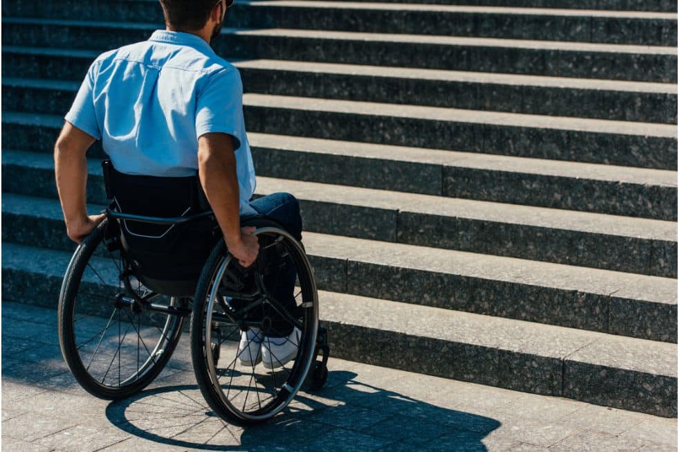 Der schwere Weg durch den Alltag. Welche Hilfen gibt es für Menschen mit Behinderung?